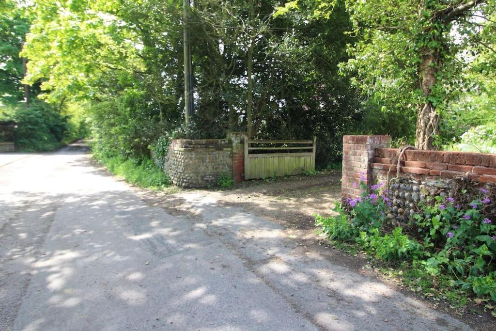 The Old Dairy In Rural Sea Side Location Norwich Exterior foto